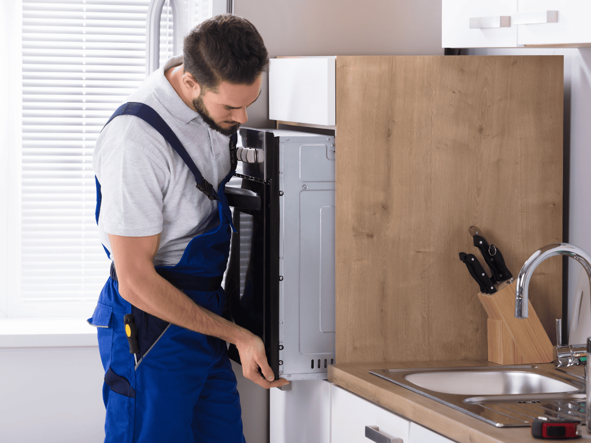 How much does it cost to install an electric cooker? [October 2025]