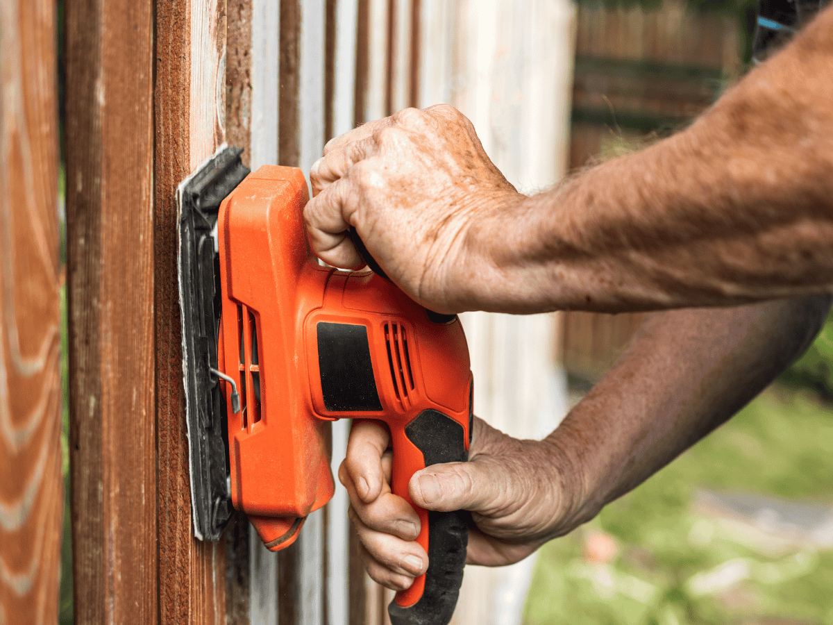 How much does it cost to repair a fence? [March 2026]