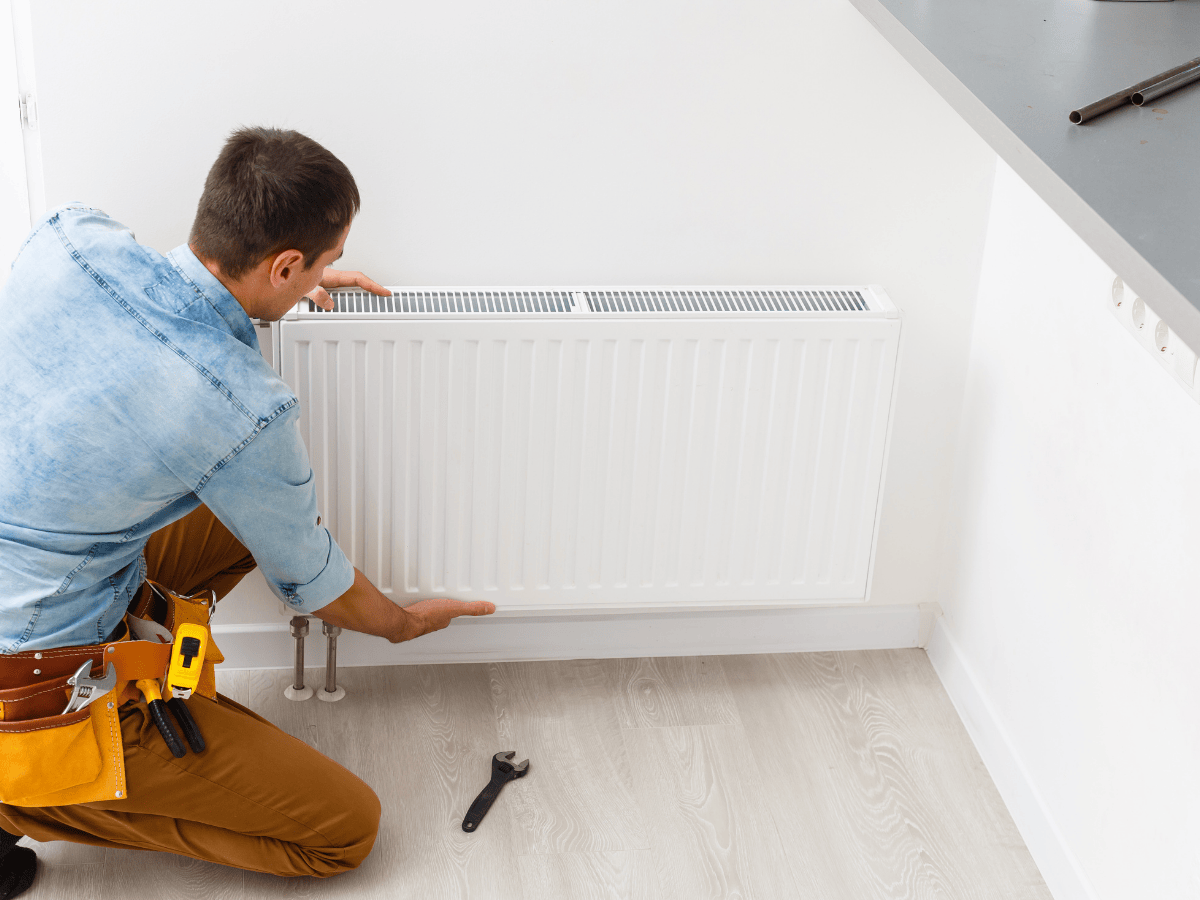 How much does it cost to replace a radiator? [October 2025]