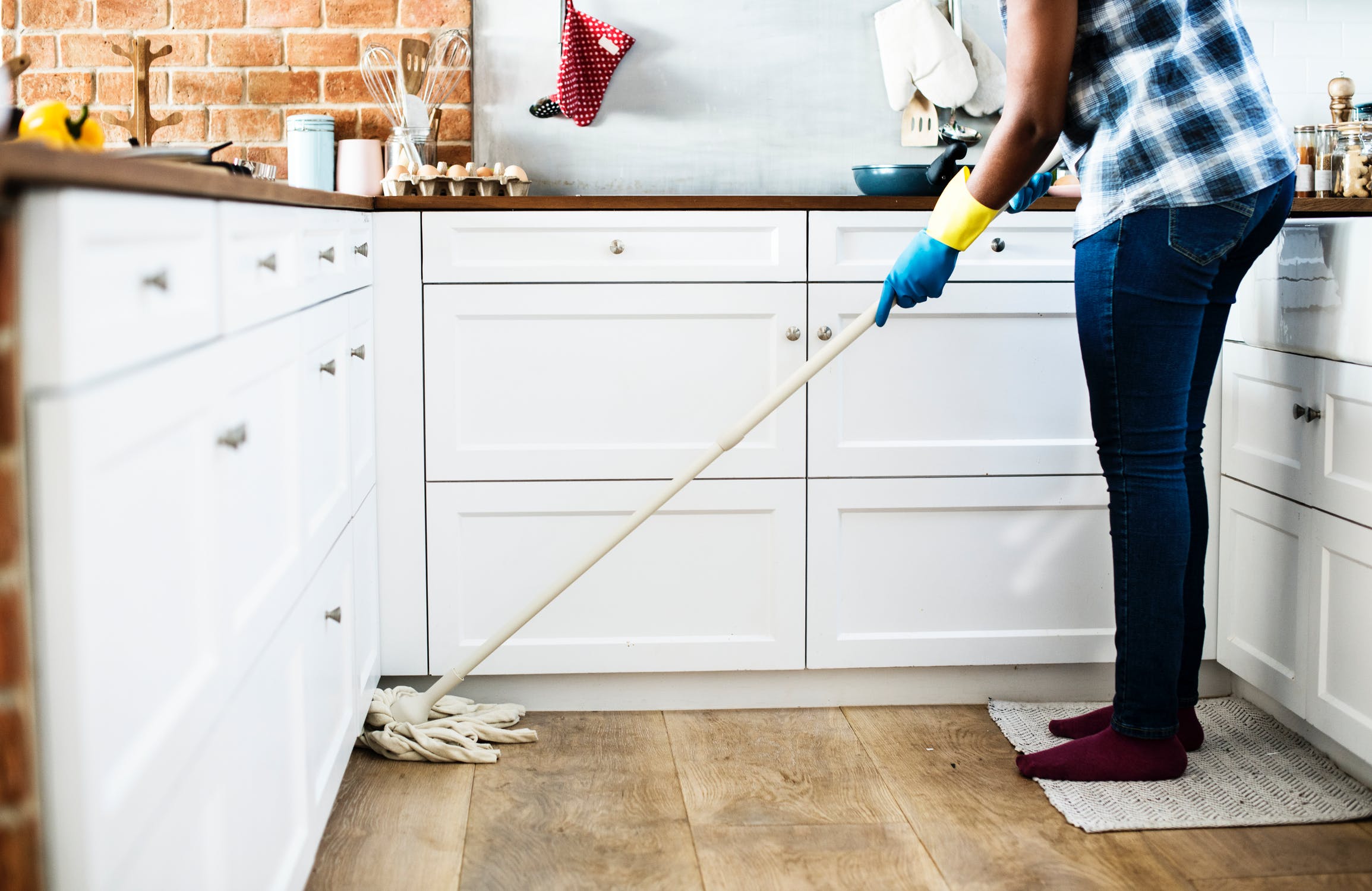 5 essential tips for hiring a domestic cleaner